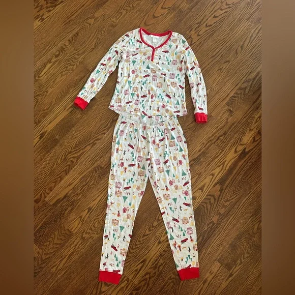 LC Lauren Conrad Women’s Holiday Village Pajama Set - Picture 5 of 12